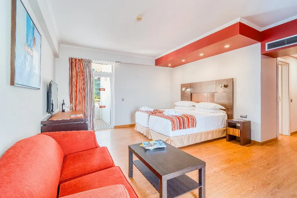Double or Twin DELUXE Room, Muthu Raga Madeira Hotel, Madeira