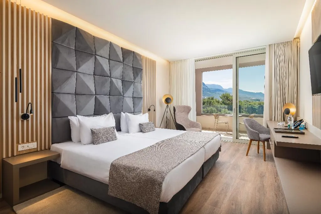DOUBLE CLASSIC WITH BALCONY Room, Aminess Laurel Khalani Hotel, Split