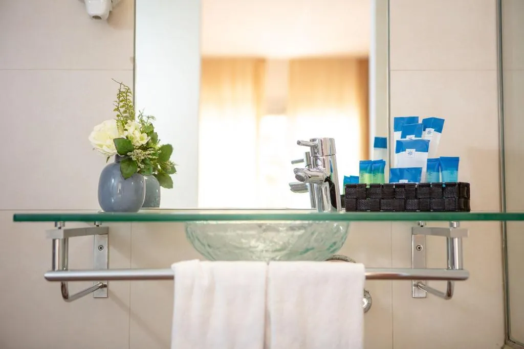 JUNIOR SUITE WITH DOUBLE BED Room, RVHotels Nautic Park, Costa Brava