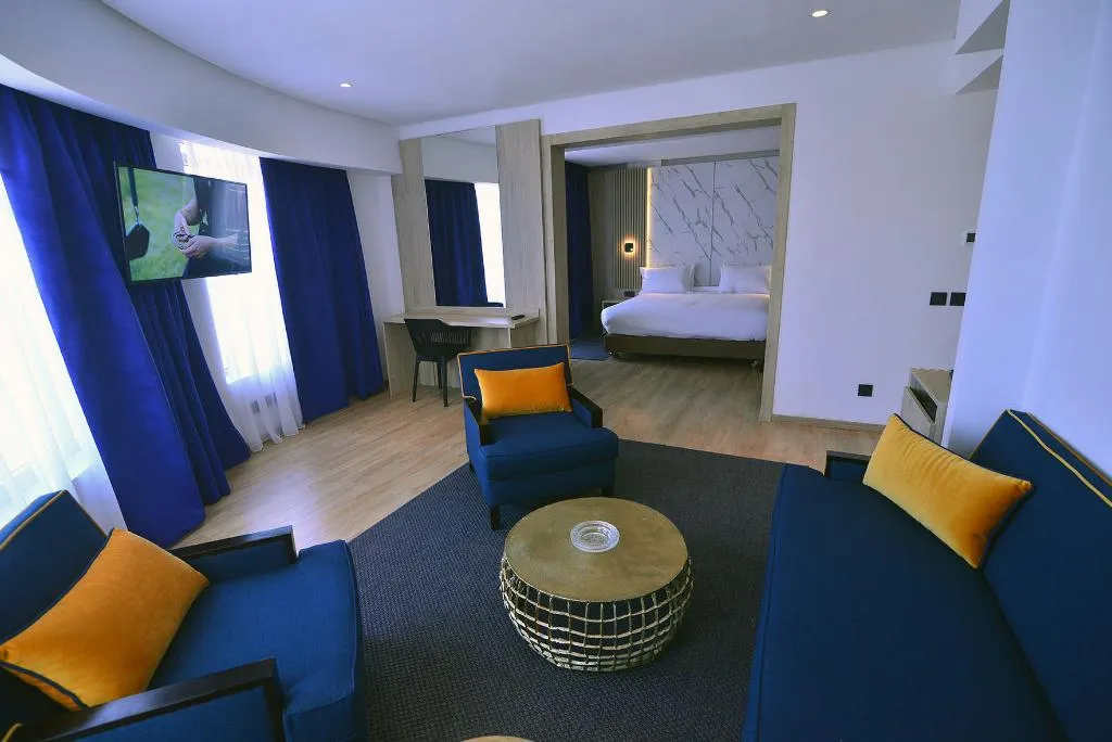 Room, Rihab Rabat, Rabat