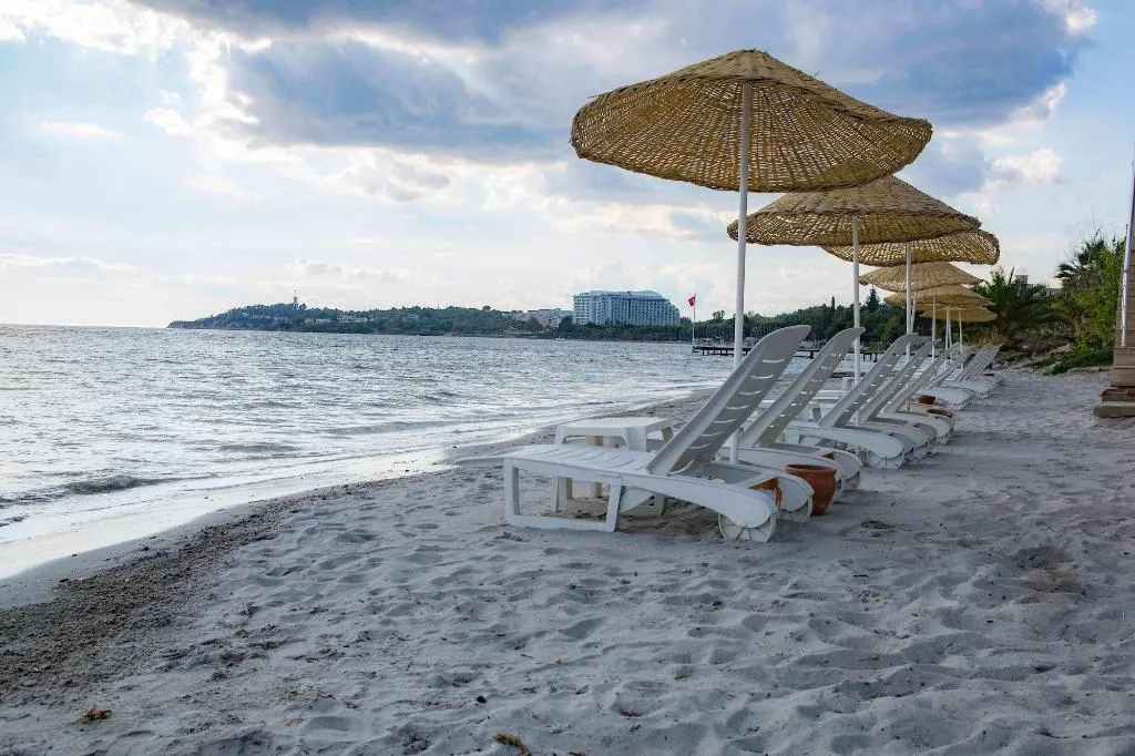 Beach, Melis, Izmir