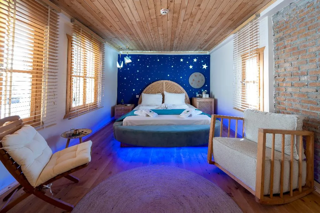 SUITE DELUXE ONE BED Room, The Little Prince Pension, Antalya
