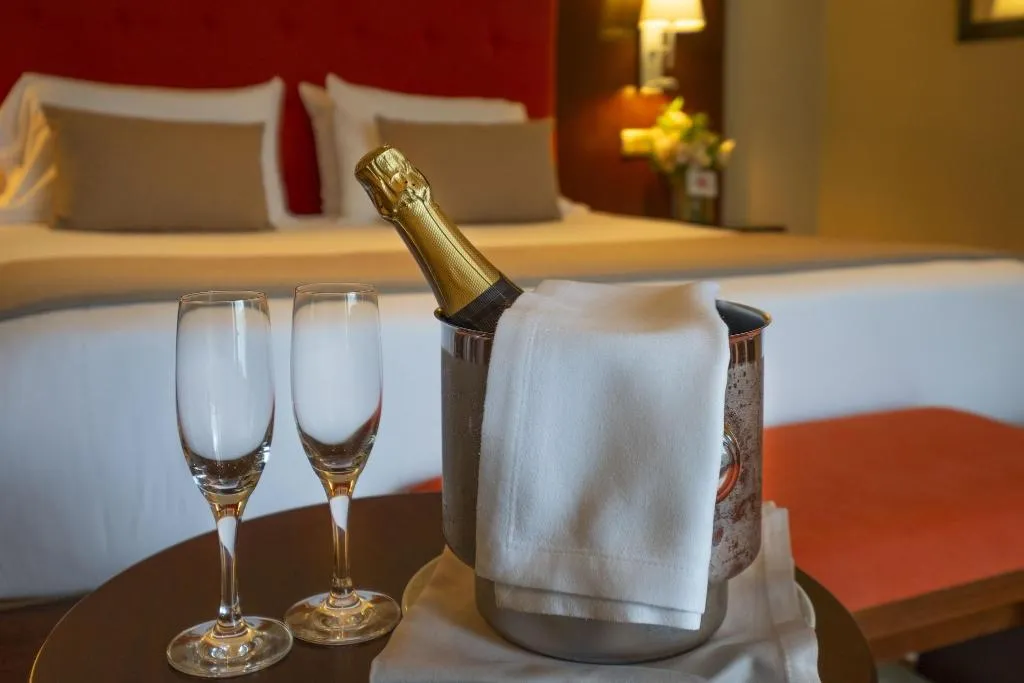 DOUBLE QUEEN SIZE BED Room, Gran Hotel Attica21 Las Rozas, Madrid