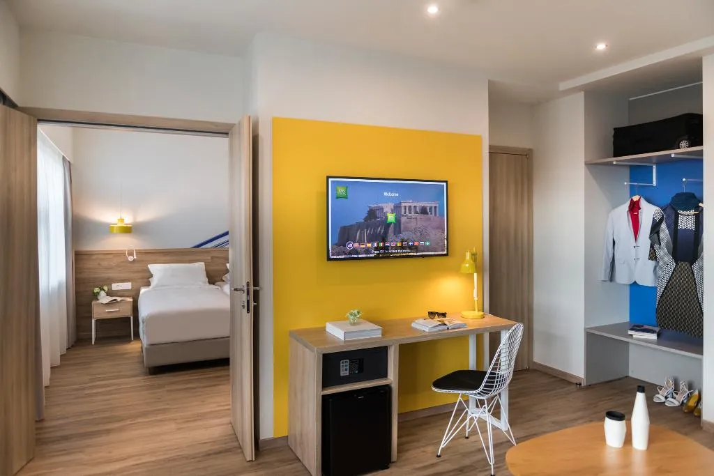 SUITE PREMIUM Room, Ibis Styles Athens Routes, Athens