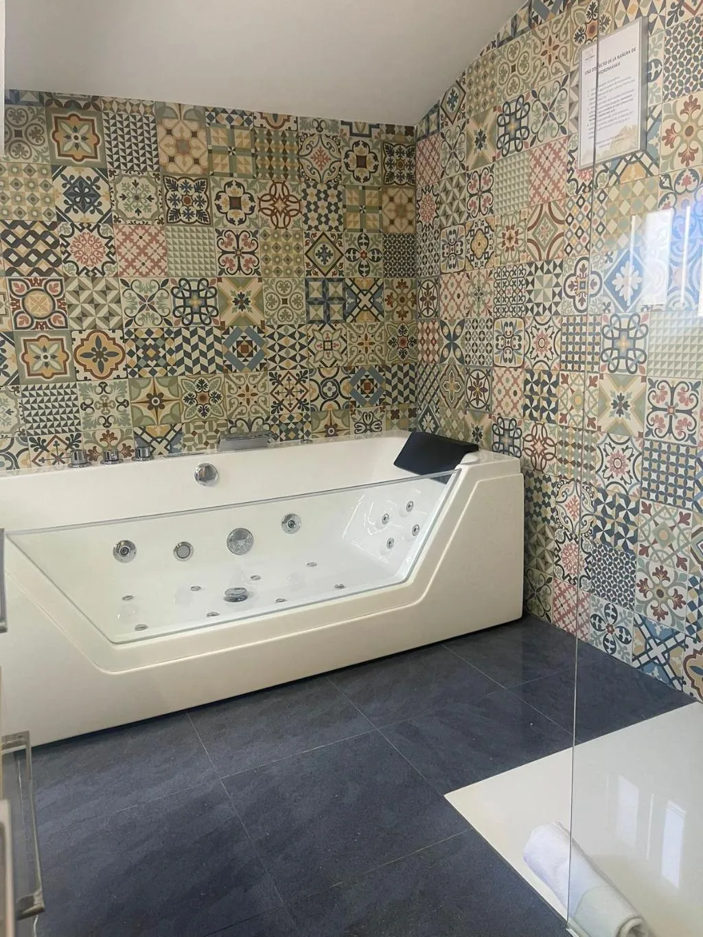 JUNIOR SUITE WITH TERRACE Room, Sant Pere II Hotel, Barcelona