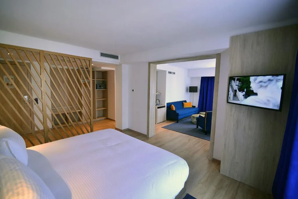 Room, Rihab Rabat, Rabat