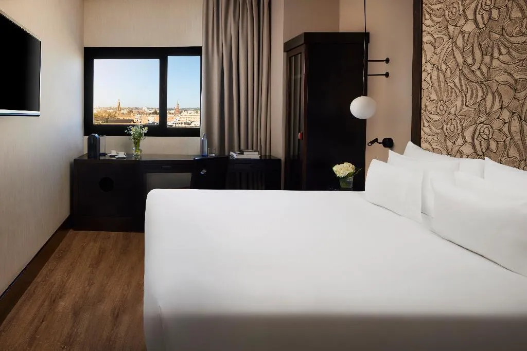 DOUBLE SUPERIOR Room, NH Collection Sevilla, Seville