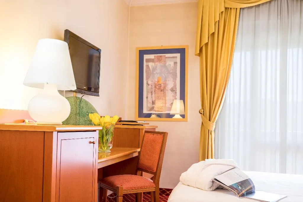 DOUBLE SINGLE USE SUPERIOR Room, Galzignano Resort Terme & Golf - Hotel Sporting, Venice