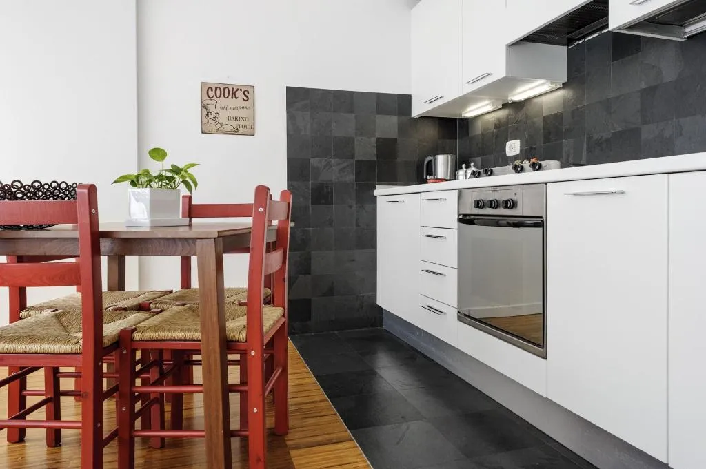 Room, Isola Apartments Milan, Milan
