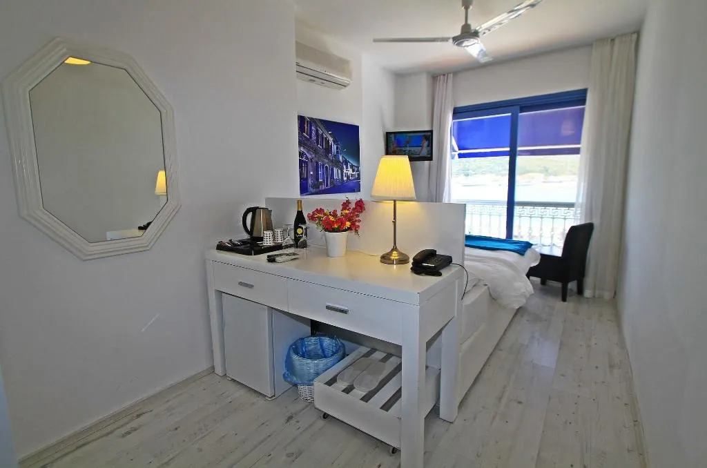 Room, Larimar Boutique Hotel, Izmir