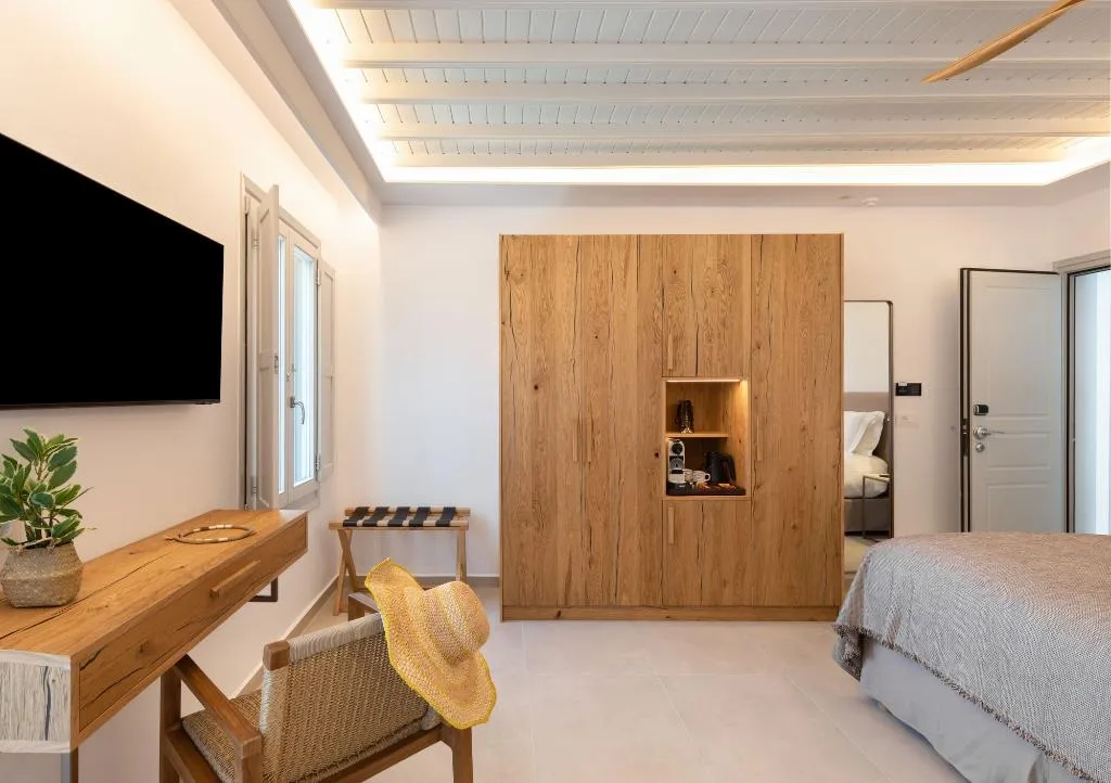 JUNIOR SUITE EXECUTIVE Room, Elena Mykonos, Mykonos