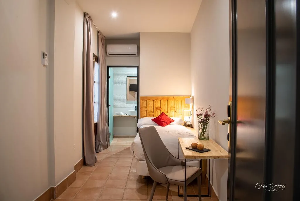 SINGLE STANDARD Room, Palacio San Fernando, Andalucia