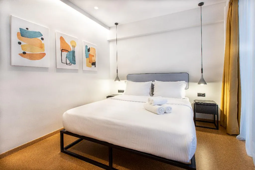 DOUBLE WITH DOUBLE BED Room, Parea, Athens