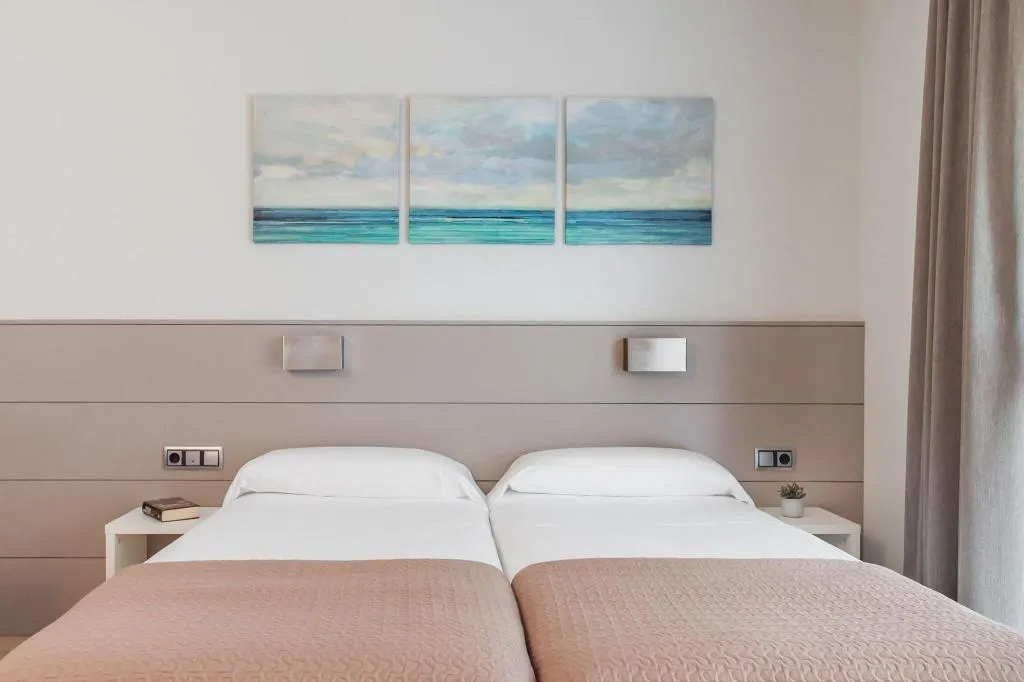 Room, Royal Marina Gardens, Barcelona