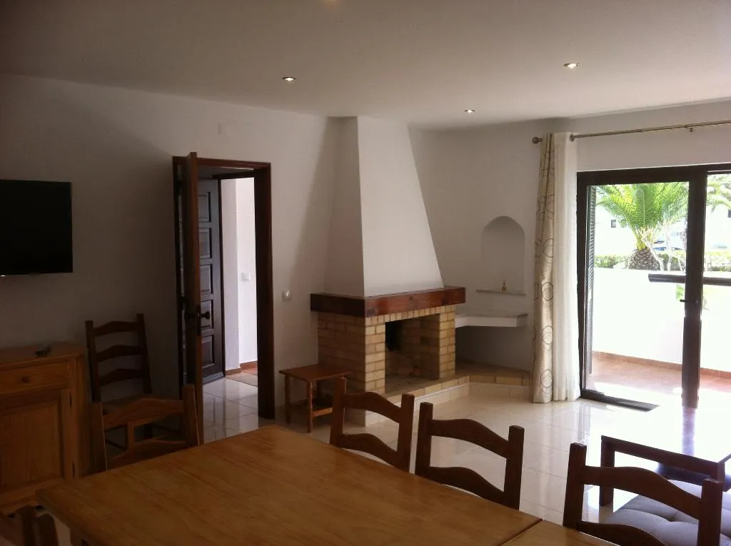 VILLA THREE BEDROOMS Room, Turiquintas, Algarve