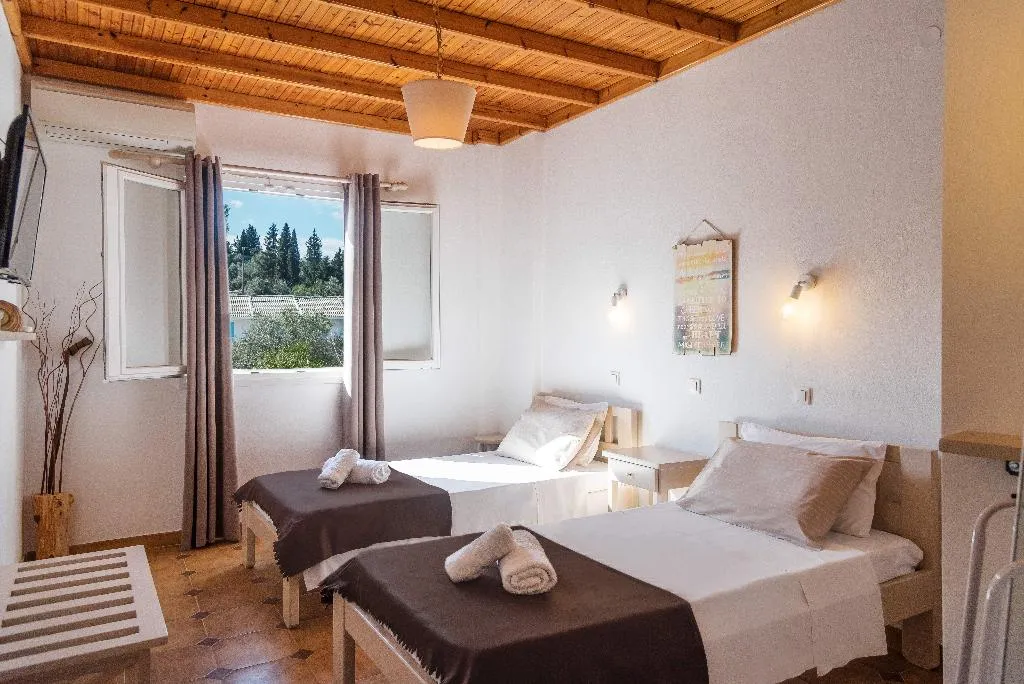 APARTMENT TWO BEDROOMS Room, Three Seasons, Corfu