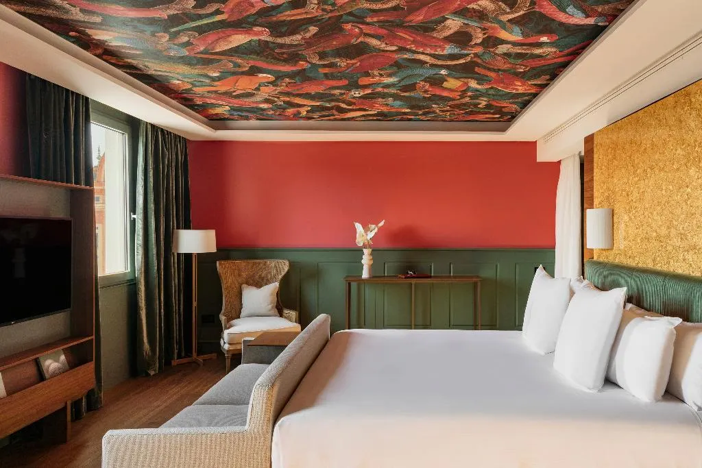 JUNIOR SUITE WITH VIEWS Room, Hotel Colón Gran Meliá, Seville