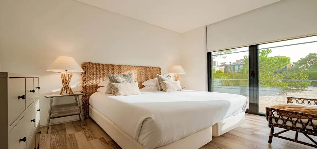 VILLA WITH PRIVATE POOL Room, Pestana Troia, Lisbon