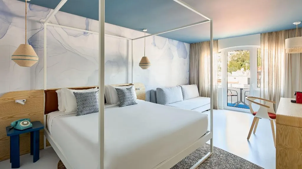 SUITE WITH BALCONY Room, Hotel Indigo Albufeira, Algarve