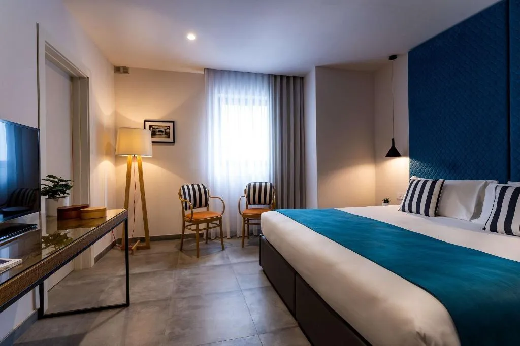 Room, Urban Rooms, Malta