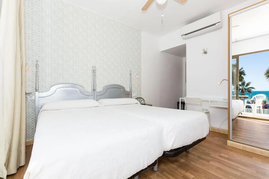 Double or Twin SEA VIEW Room, Guadalupe Cozy Inns, Costa Del Sol