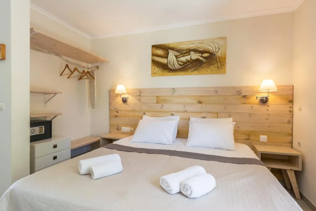 STUDIO CAPACITY 3 Room, Cavos Beach House, Corfu