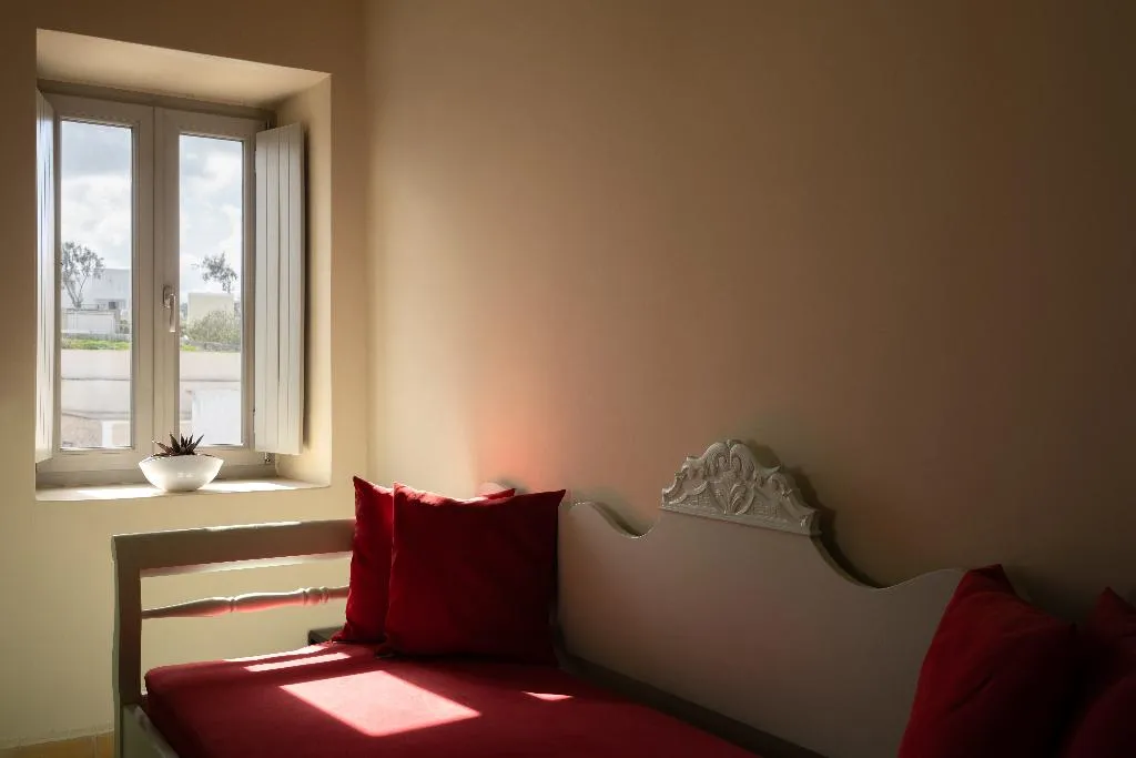 SUITE WITH JACUZZI WITH VIEWS Room, Nomikos Mansion, Santorini
