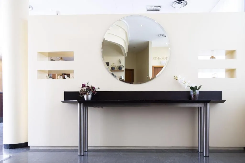 Lobby, iH Hotels Milano Blu Visconti, Milan