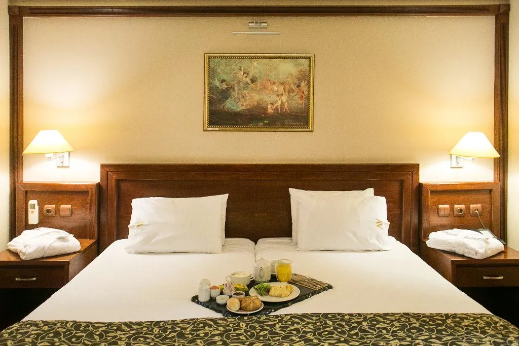 Double or Twin STANDARD Room, Avalon Airport Hotel Thessaloniki, Halkidiki