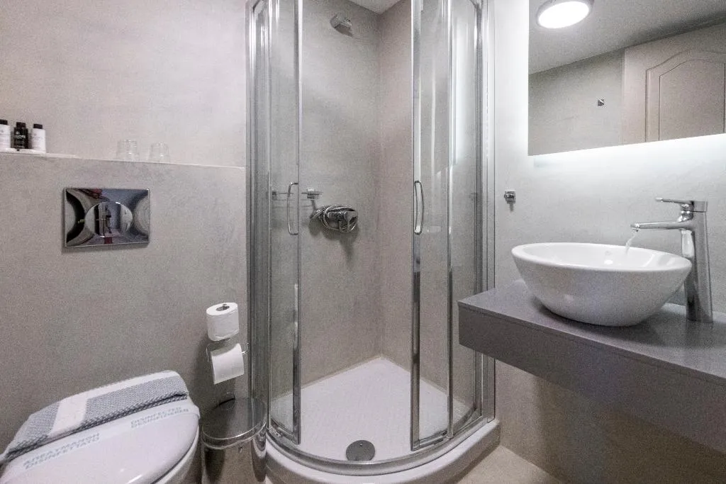 SINGLE STANDARD Room, Parnassos Delphi, Athens