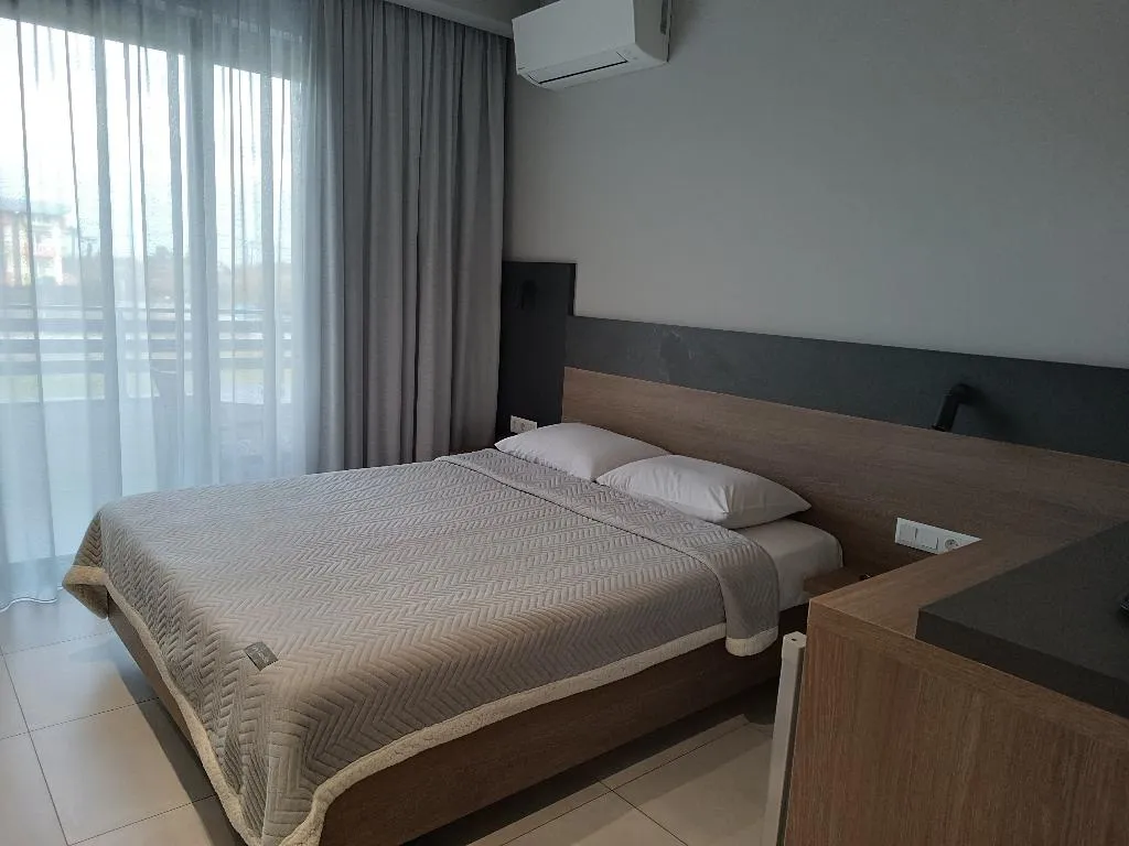 DOUBLE STANDARD Room, Elizabeth Queen Luxury Rooms, Thessaloniki