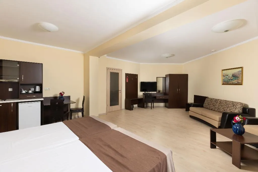 FAMILY ROOM CLASSIC Room, Rome Palace Deluxe - All Inclusive Premium, Bourgas