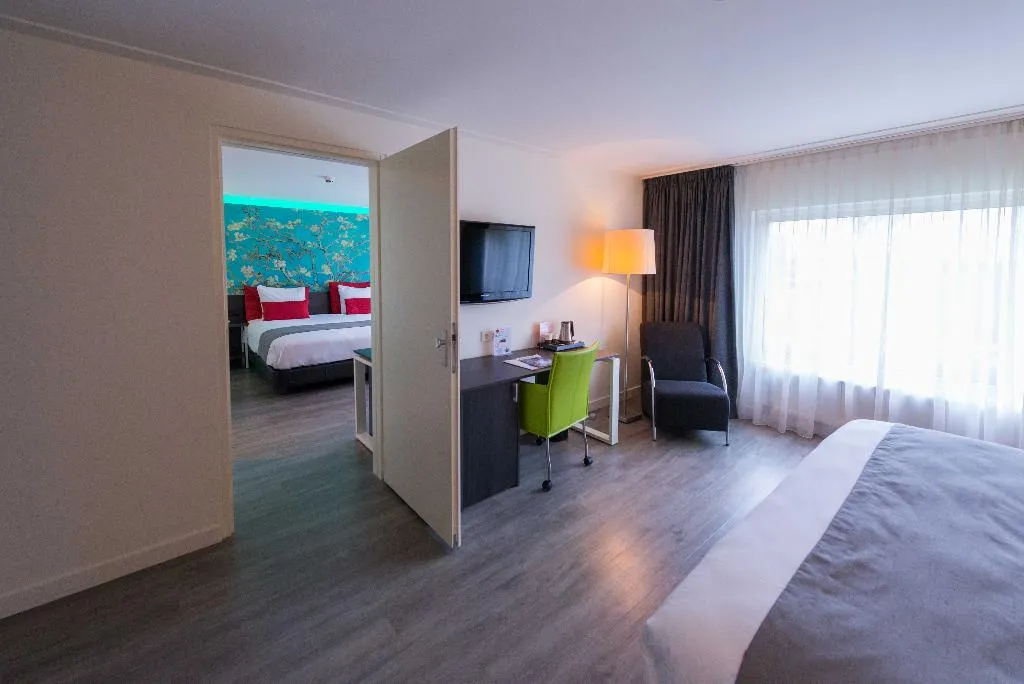 JUNIOR SUITE STANDARD Room, Grand Hotel Amstelveen, Amsterdam