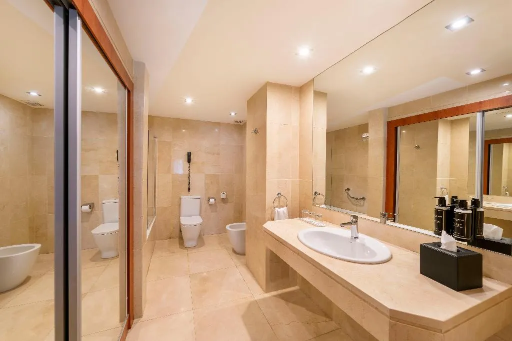 TRIPLE STANDARD Room, Exe Rey Don Jaime, Valencia