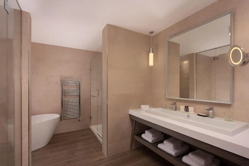 Room, Westin Dragonara Resort, Malta