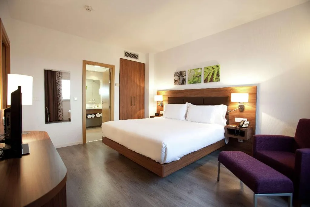 SUITE KING BED ONE BEDROOM  Room, Hilton Garden Inn Málaga, Costa Del Sol