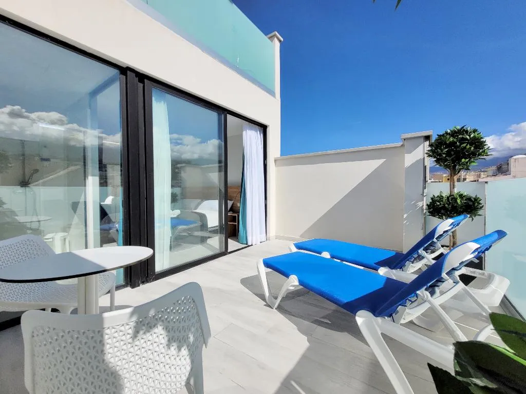Room, Puerto Azul, Tenerife