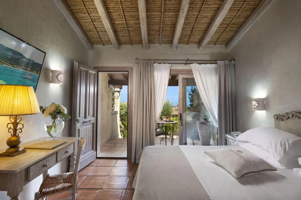 Room, Hotel Li Finistreddi, Olbia