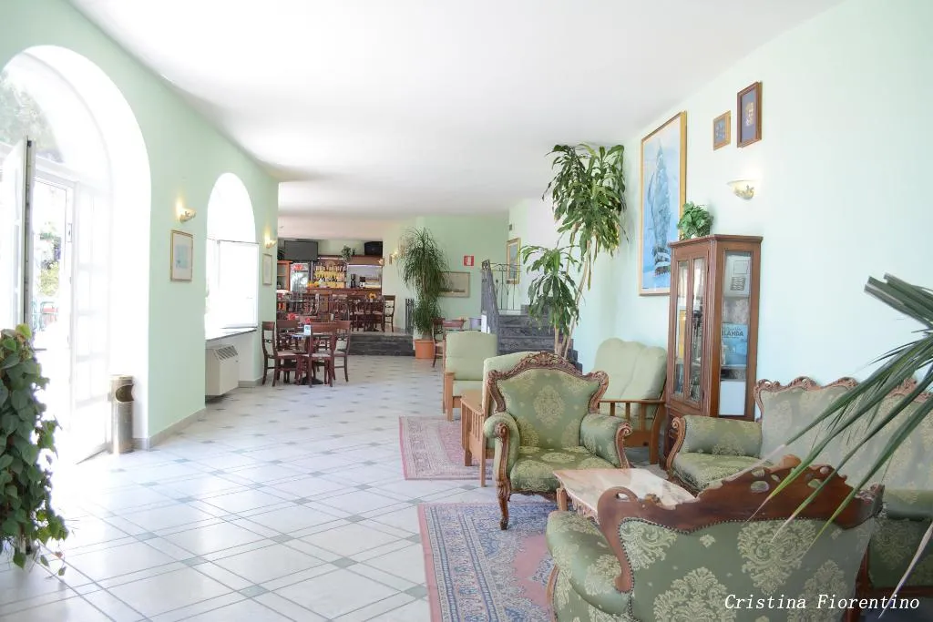 Lobby, La Ginestra, Naples