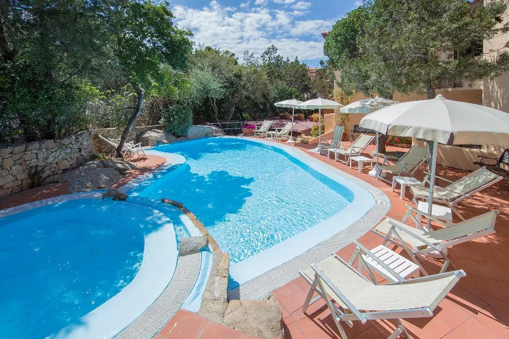 Pool, Colonna San Marco, Olbia