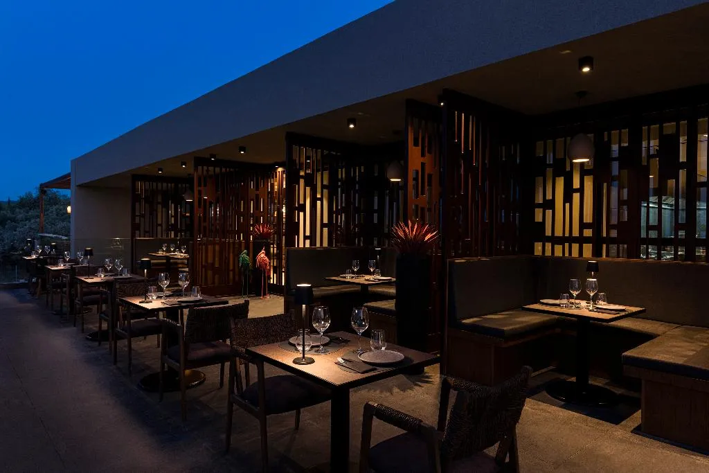 Restaurant, King Jason Zante – Designed For Adults, Zante