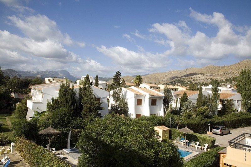 Exterior, Leo Apts., Majorca