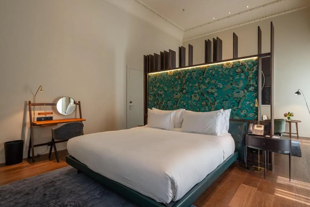 SUITE KING SIZE BED Room, Hotel Mercer Sevilla, Seville