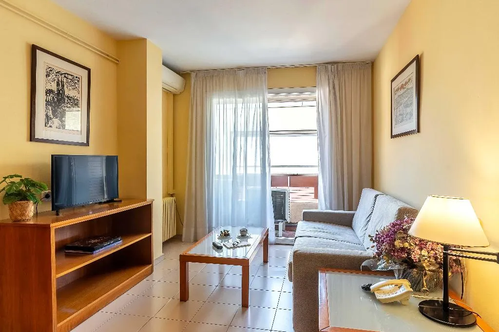 APARTMENT CAPACITY 2 Room, Aparthotel Bertran, Barcelona