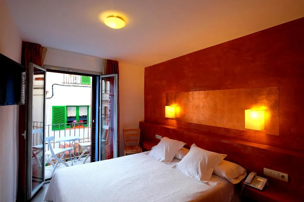 DOUBLE CLASSIC WITH BALCONY Room, Hotel Carmen, Costa Brava