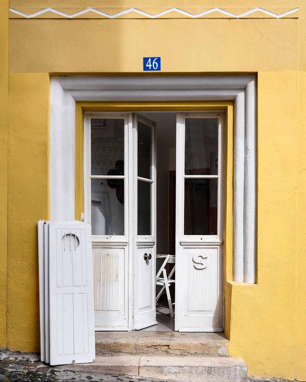 APARTMENT DUPLEX Room, Alfama Yellow House, Lisbon