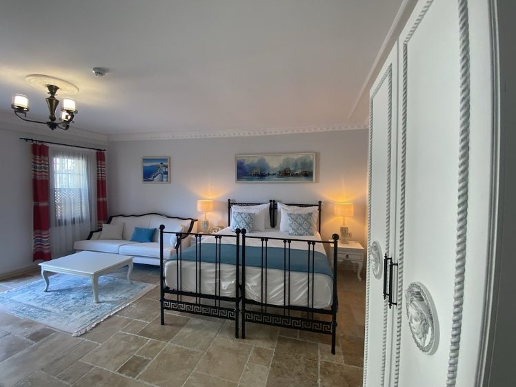 Villa Ephesus, Izmir