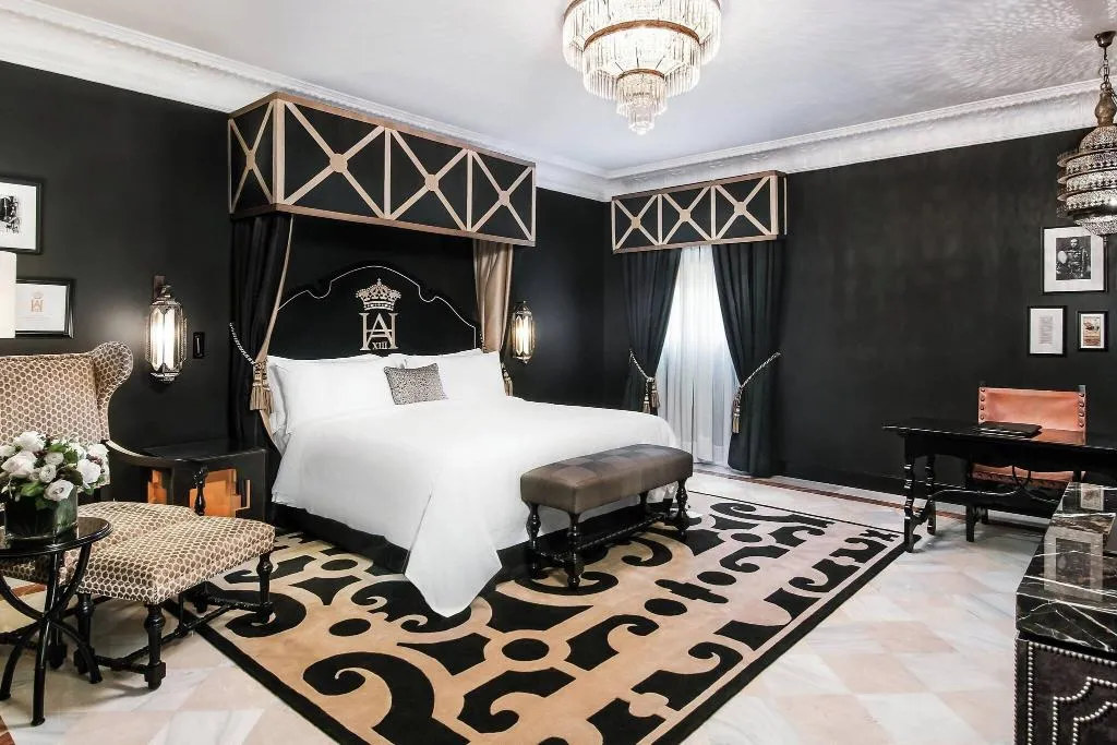 Room, Alfonso XIII, Seville