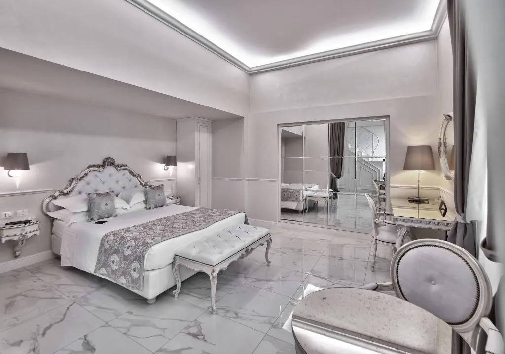 SUITE DELUXE Room, The Moon Boutique Hotel, Florence