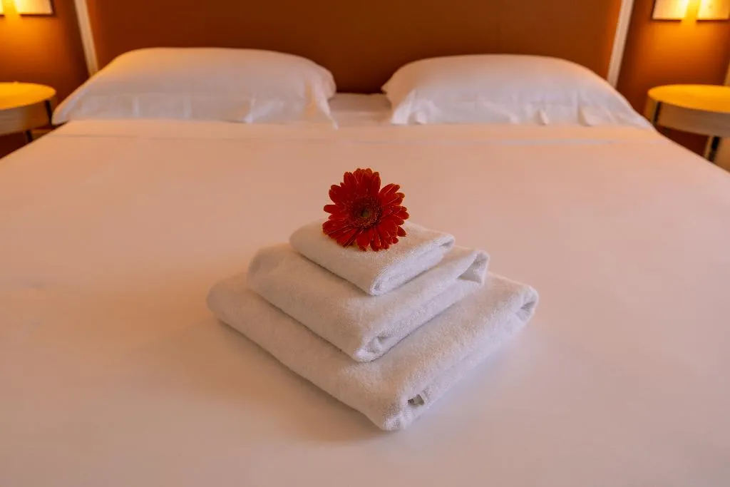 DOUBLE DELUXE Room, Columbus Urban Resort, Florence